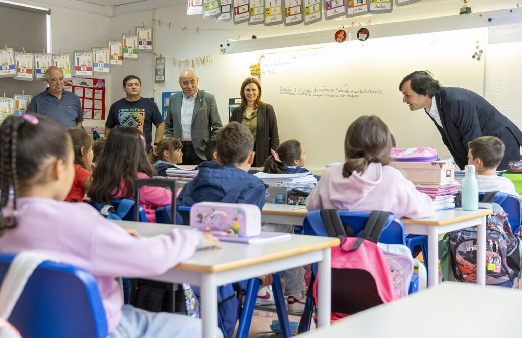 Arranque do novo ano letivo em Odivelas assinalado com visita do Presidente da Câmara a escolas