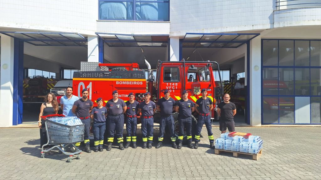 Junta de Carnide entregou mantimentos essenciais aos Bombeiros da Pontinha